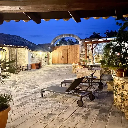 Baglio Giganti Villa *